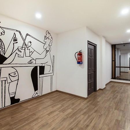 Capital O Hotel Moody Inn Delhi  Exterior photo